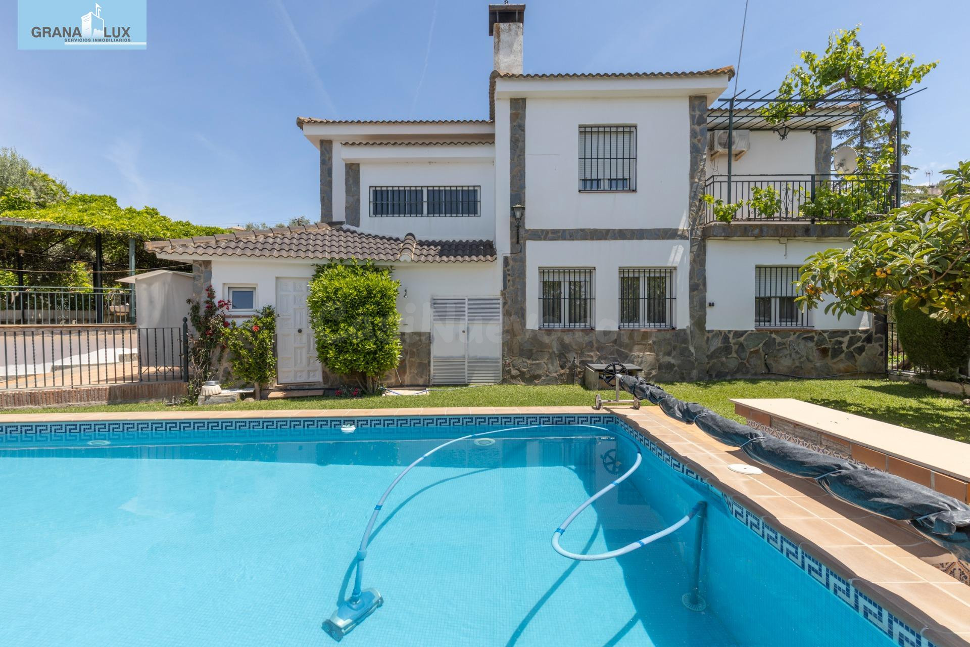 Vivienda Exclusiva en Urbanización Viñas del Rey – Otura