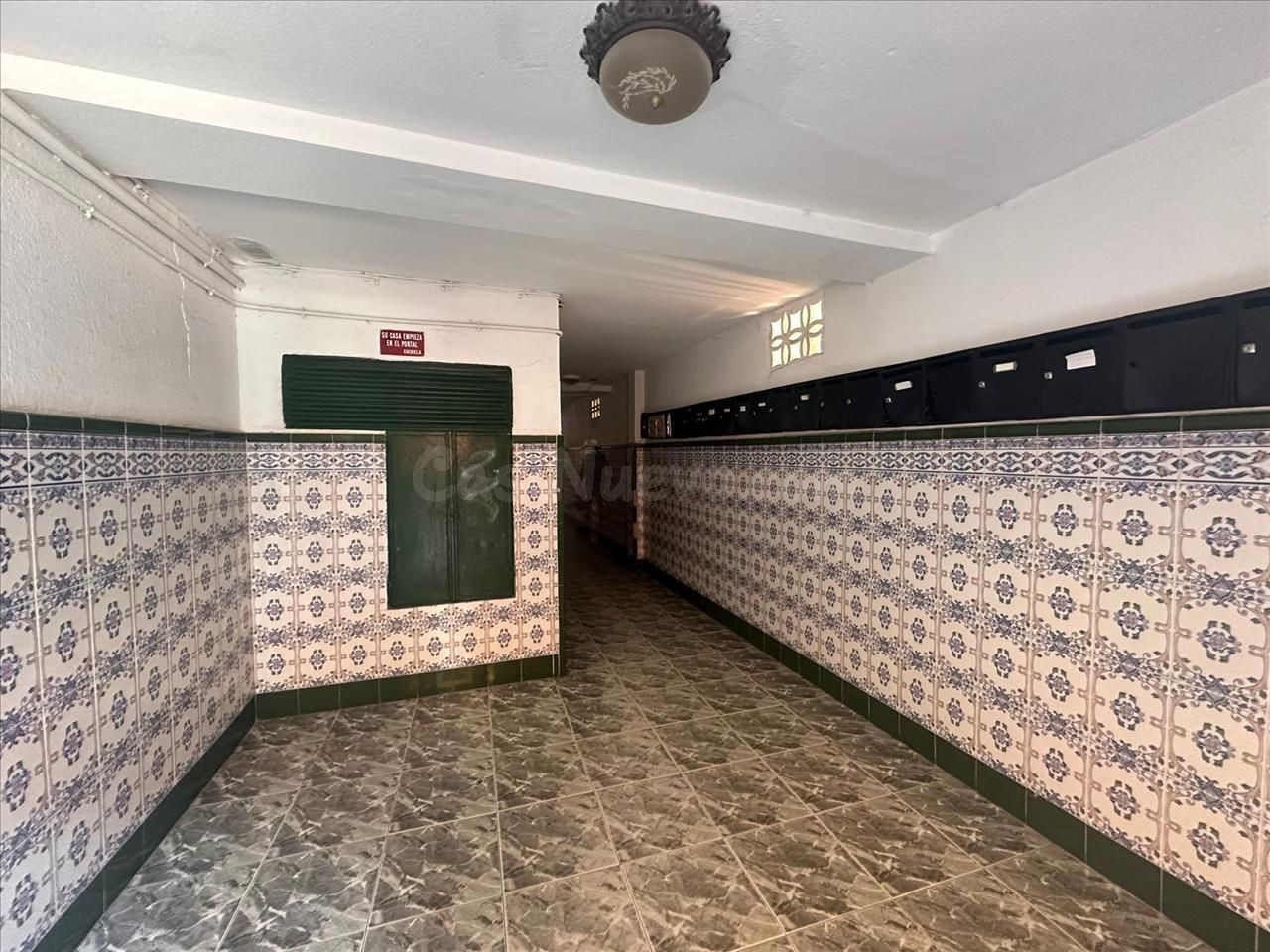 VENTA DE PISO EN ALMERIA - foto 2