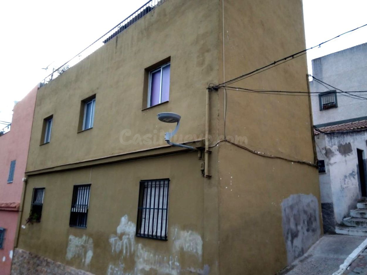 Casa 4 habitaciones 98m² en venta - Ctra. Circunvalación - L - foto 2