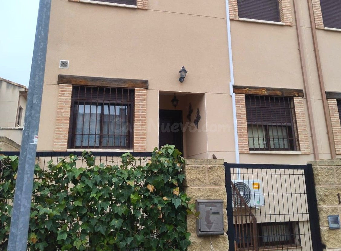 Casa 4 habitaciones 212m² en venta - Castilla la mancha - foto 3