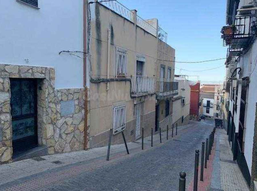 Casa 3 habitaciones 147m² en venta - Ctra. Circunvalación -  - foto 2