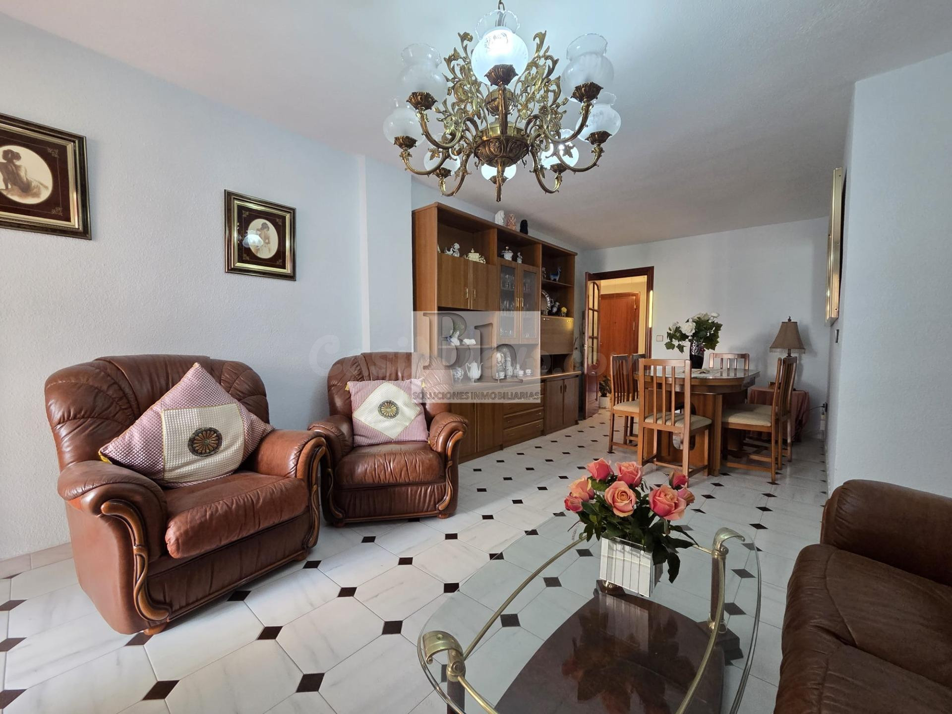 Inmobiliaria Blanhogar vende fantástico piso en La Paz.