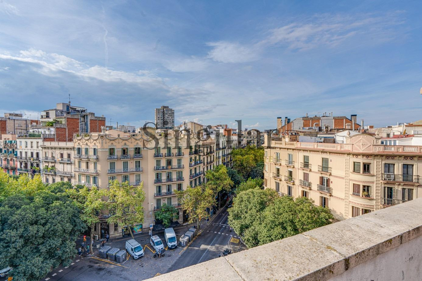 Ático junto a Paseo de Gracia