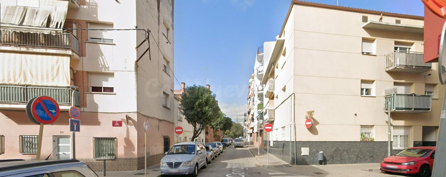 PISO EN CANOVELLES