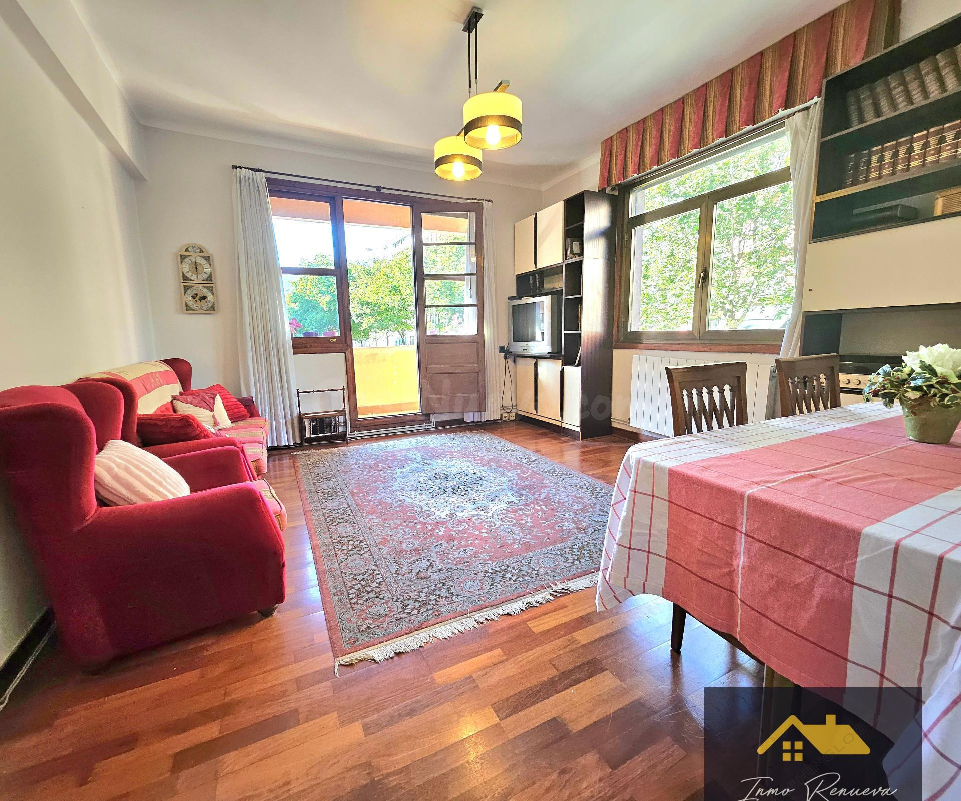 Se vende piso en calle Blas de Otero Deusto