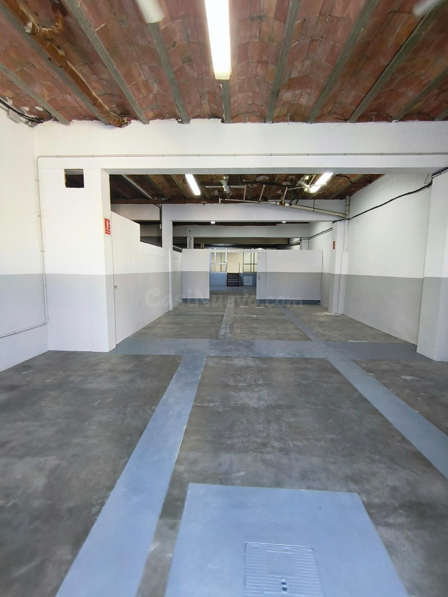 Amplio Local Comercial en Torroella de Montgrí - foto 2