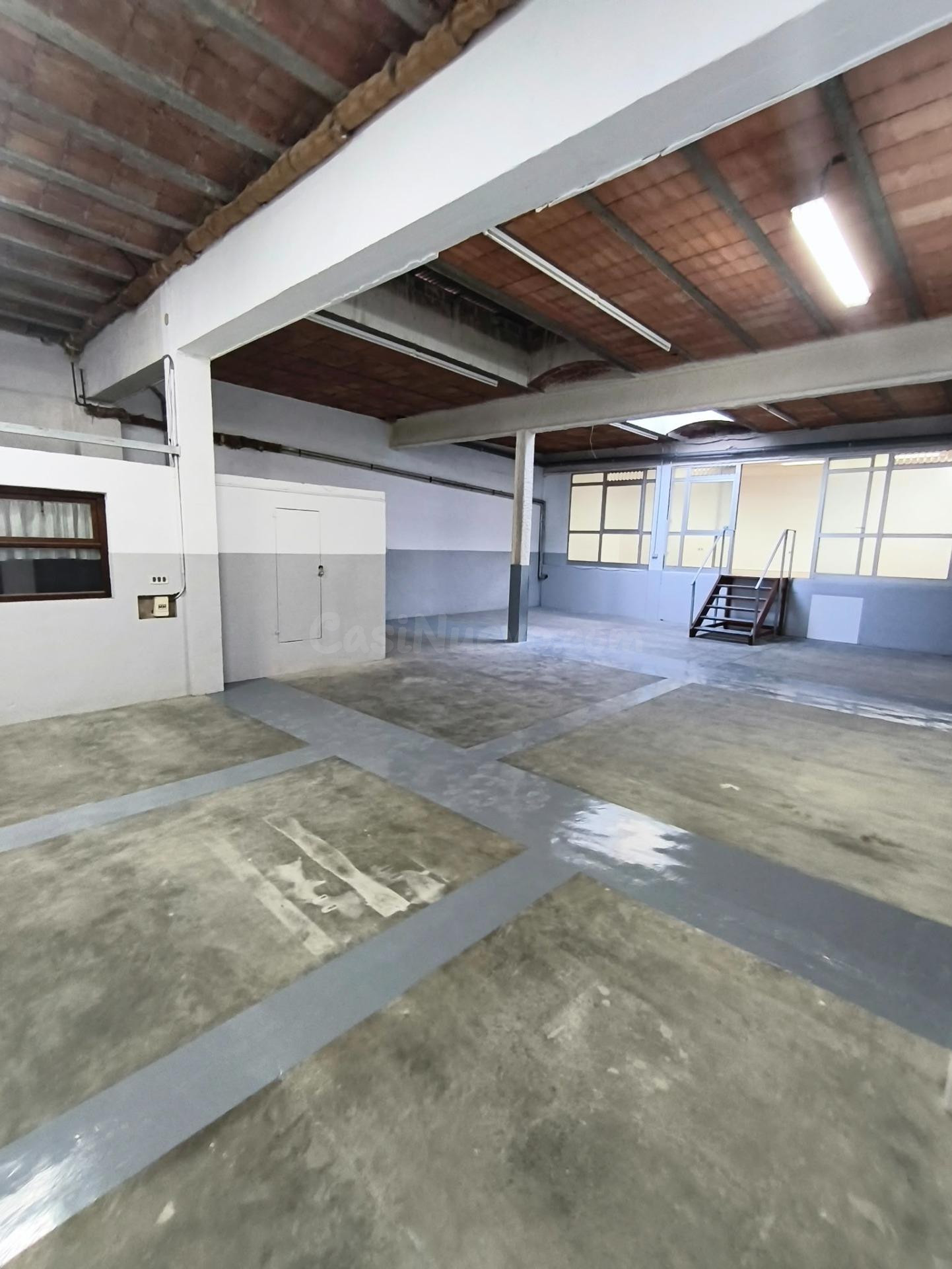 Amplio Local Comercial en Torroella de Montgrí - foto 4