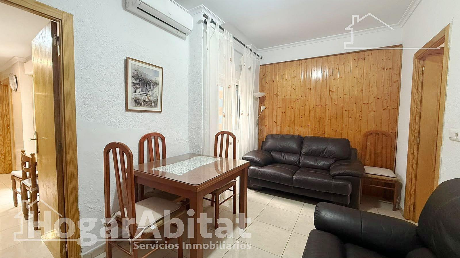 ¡Cerca del puerto! Casa espaciosa y semireformada con gran t - foto 3