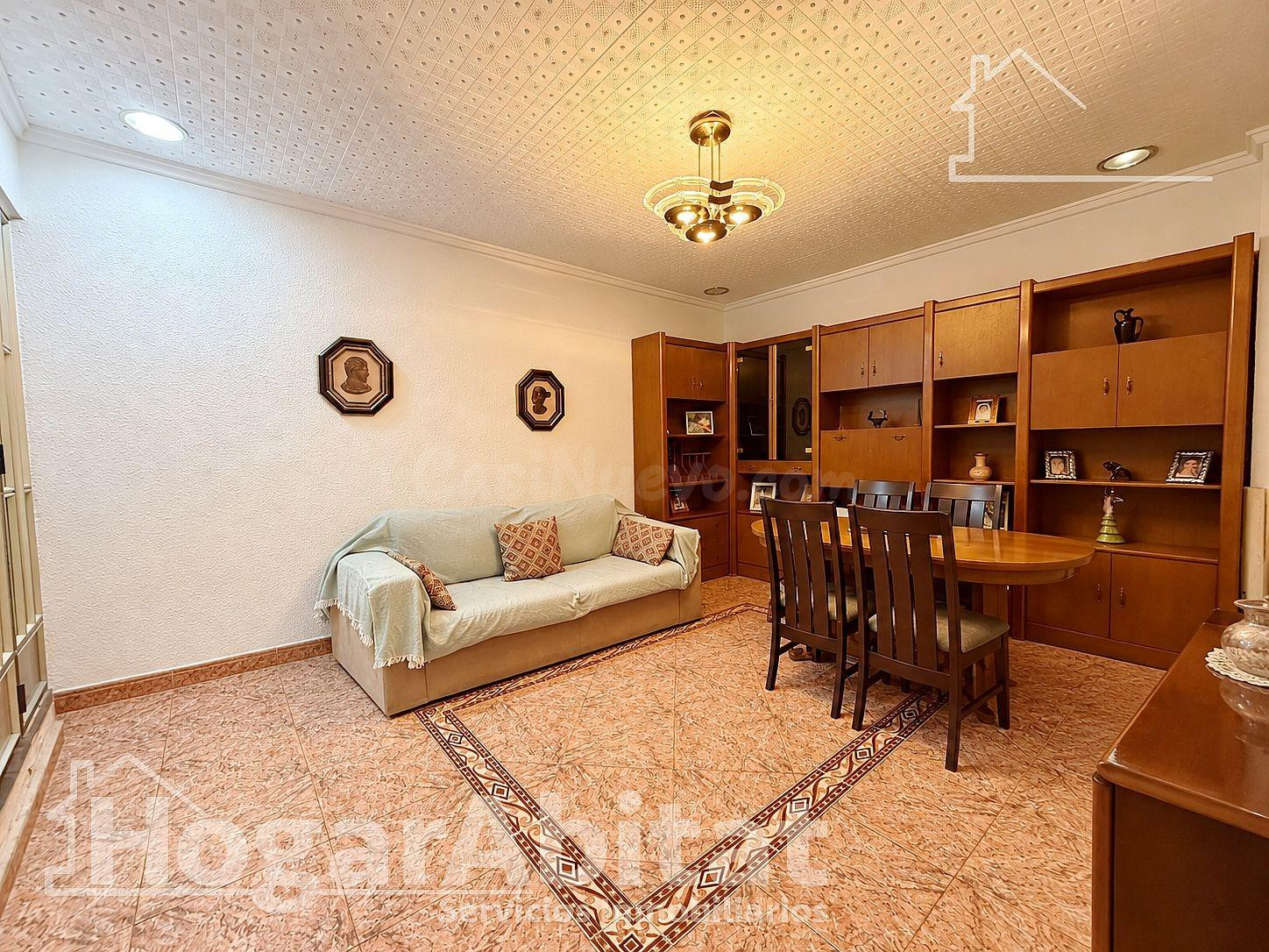 ¡En buena zona! Casa amplia y luminosa con gran terraza y ba - foto 4