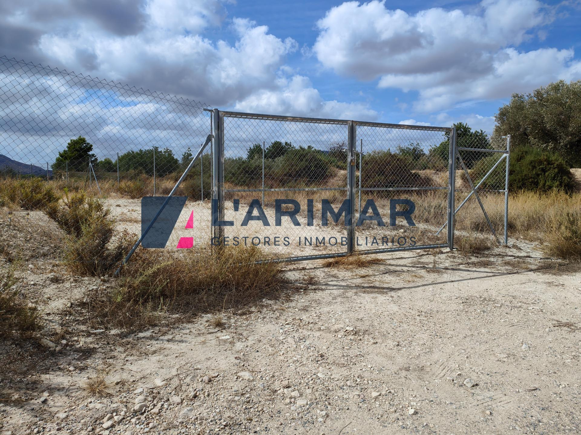 ¡EXCELENTE OPORTUNIDAD!   Terreno en El Moralet (Alicante) - foto 3