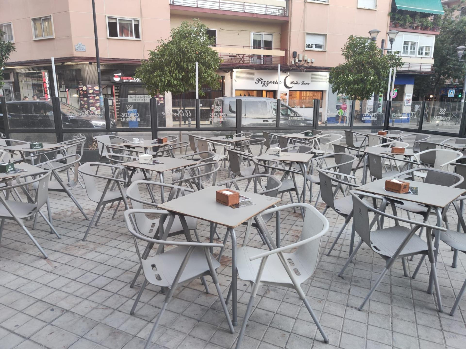 Se Traspasa Bar en pleno funcionamiento