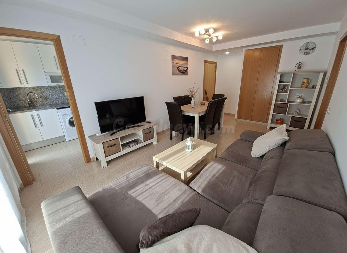 Apartamento todo exterior con parking y trastero.