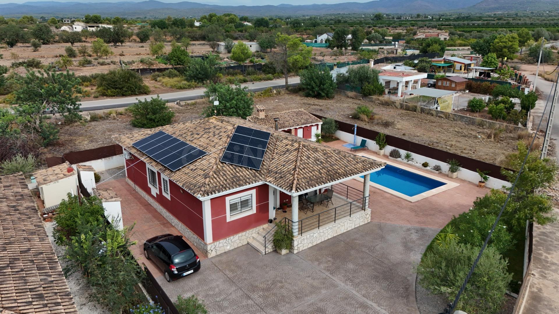 PRECIOSO CHALET EN MARINES - foto 2