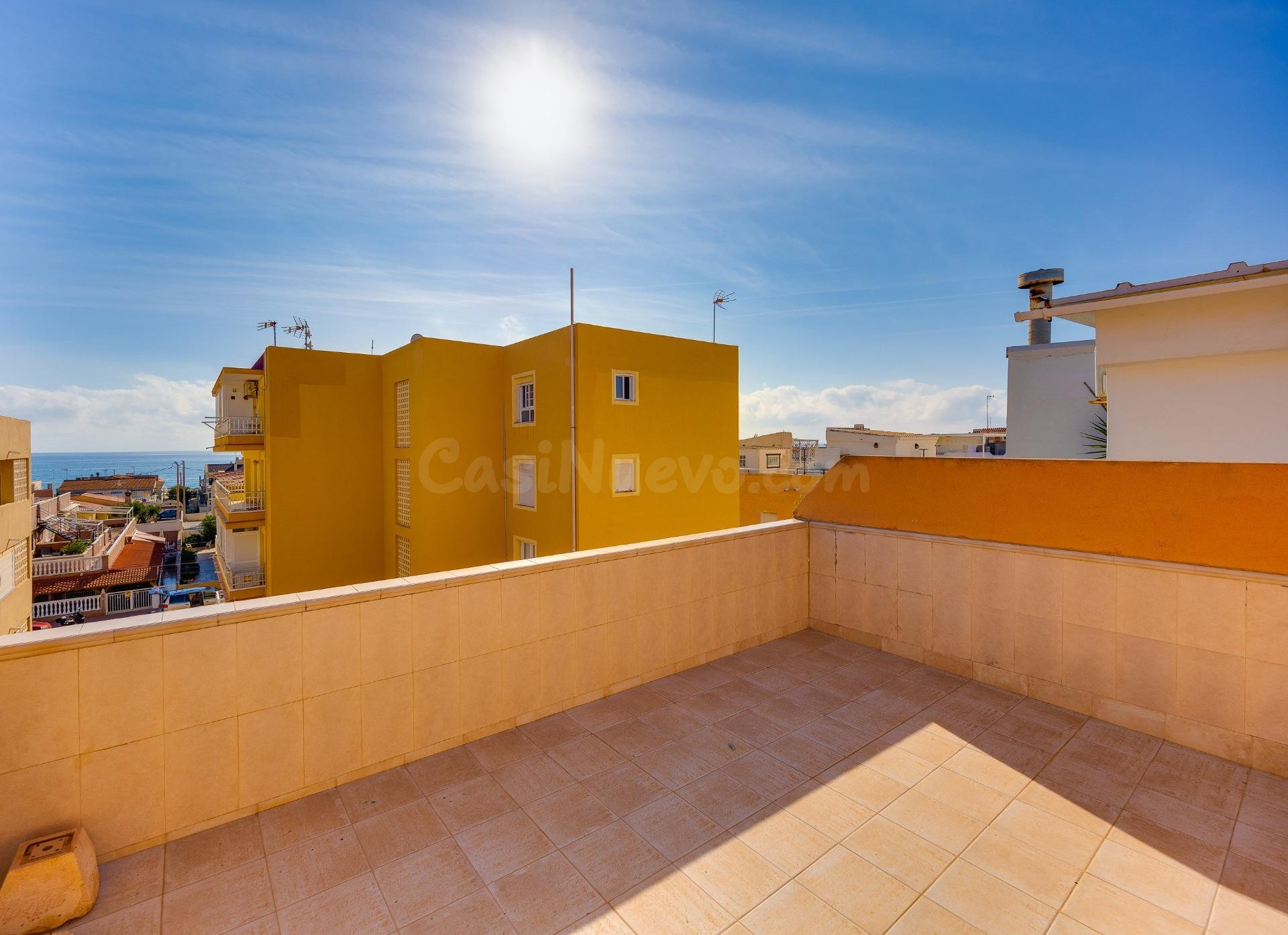 Ático duplex con solárium, vistas al mar y a 280 metros de la playa de La Mata