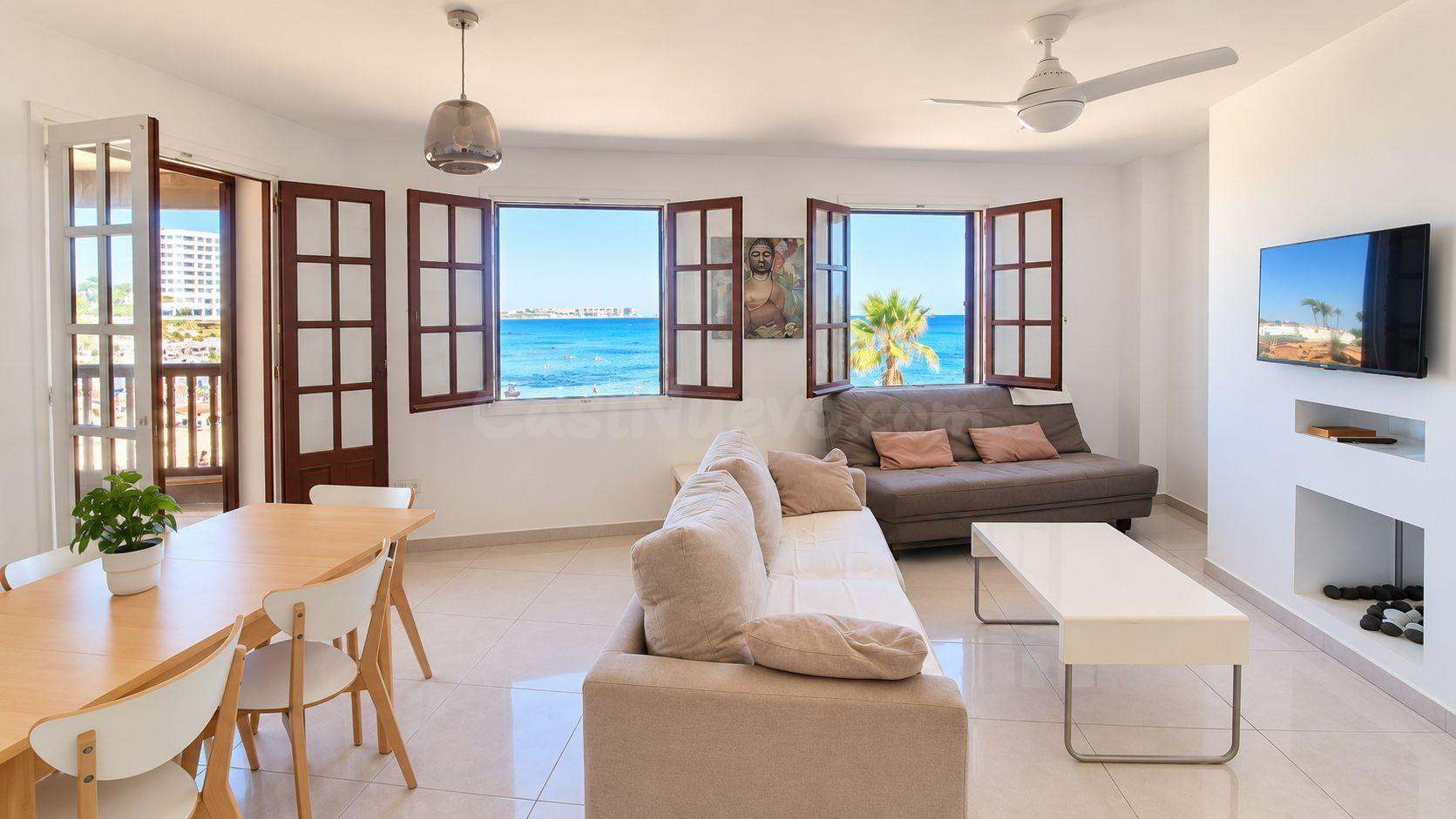 Apartamento con Licencia turistica en primera linea del mar, La Zenia