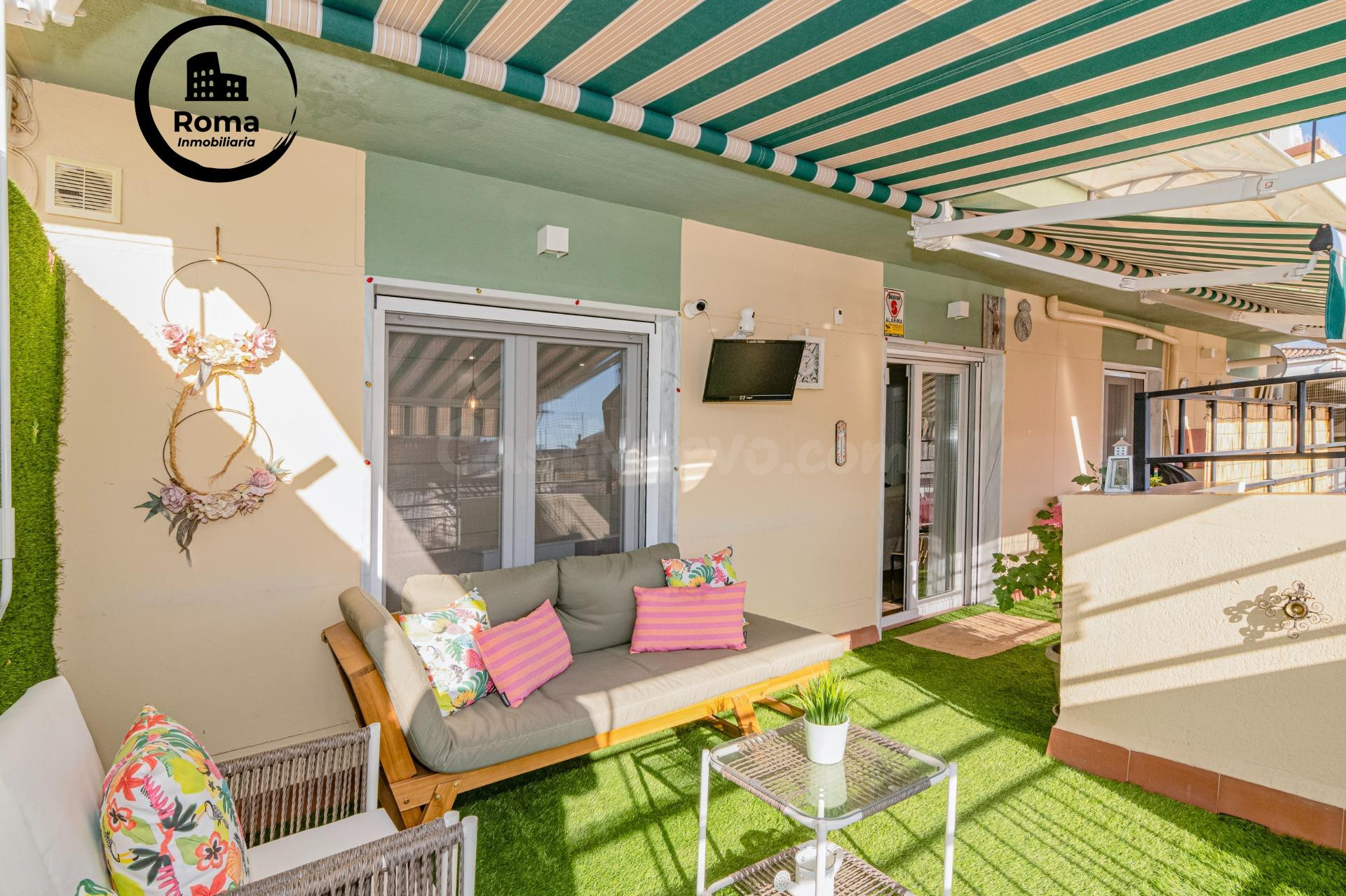 ¡Tu Nuevo Hogar te espera!  Semi-ático Reformado con Gran Terraza, junto Virgen de Las Angustias