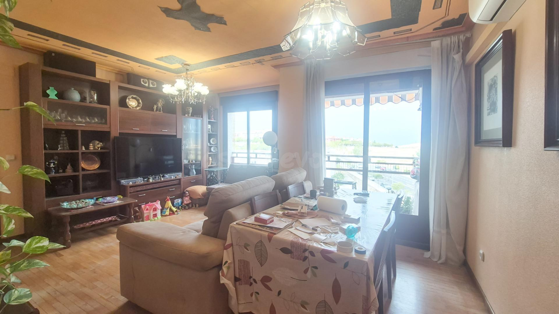 PISO VENTA SALAMANCA. Urbis te ofrece un piso en venta en la