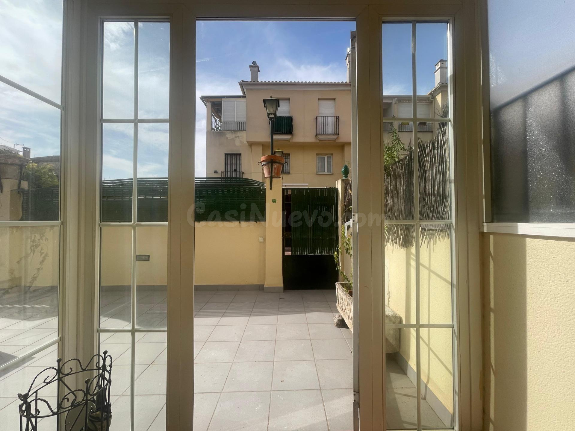 Amplia habitación  en Granada, Ideal para Estudiantes