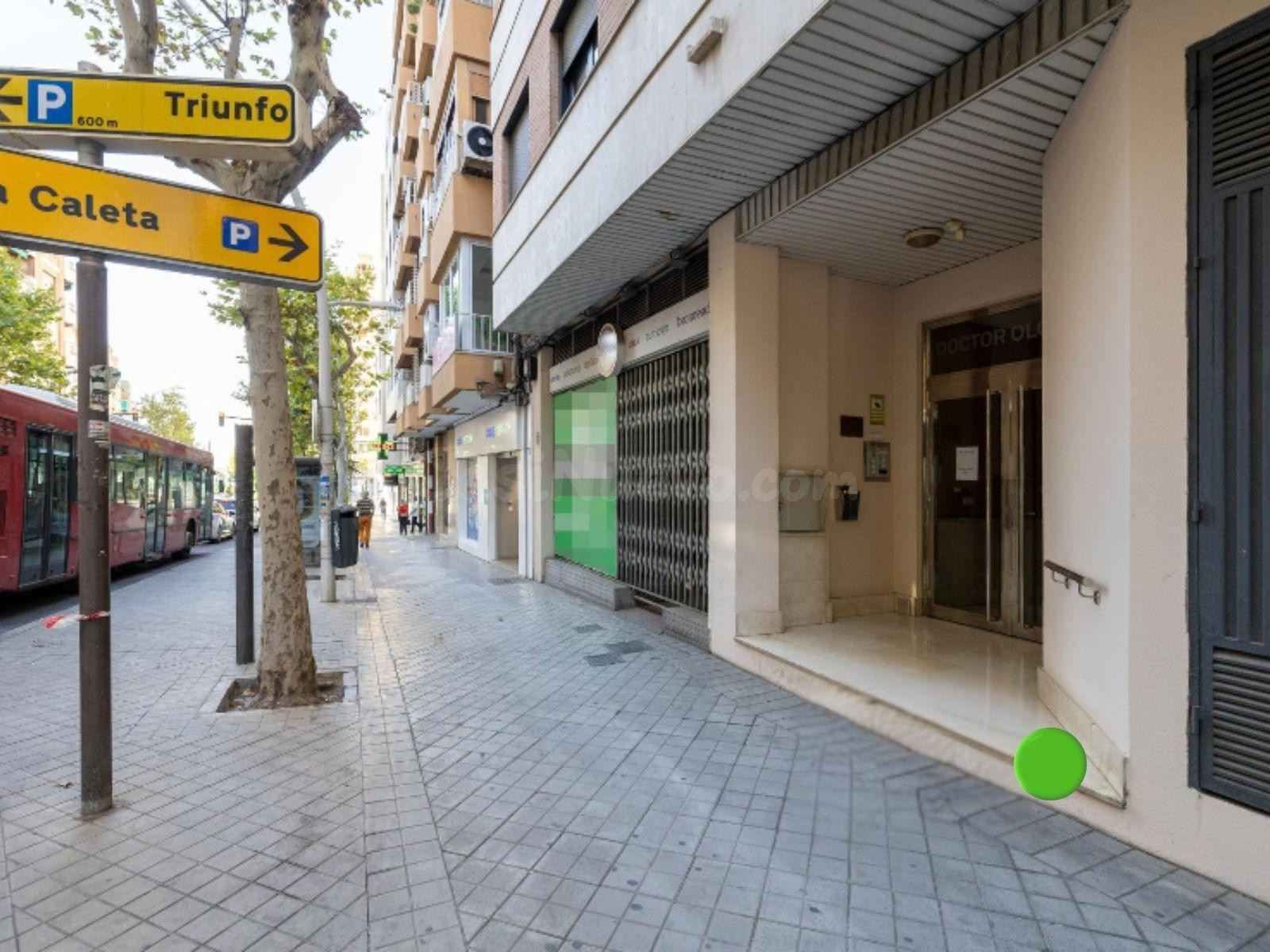 LOCAL COMERCIAL EN VENTA - ZONA PLAZA DE TOROS, GRANADA