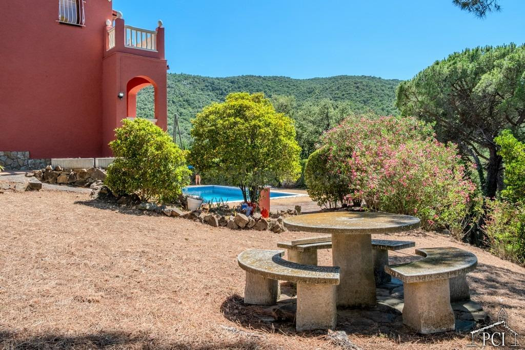 CHALET CON LICENCIA TURÍSTICA Y PISCINA PRIVADA - CALONGE - foto 4