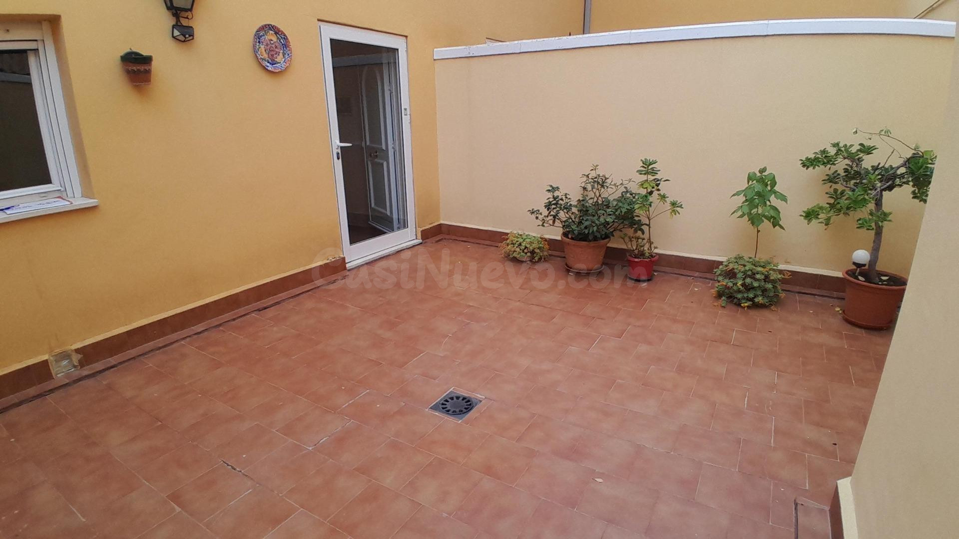 CASA - DUPLEX CON GARAJE EN YECLA