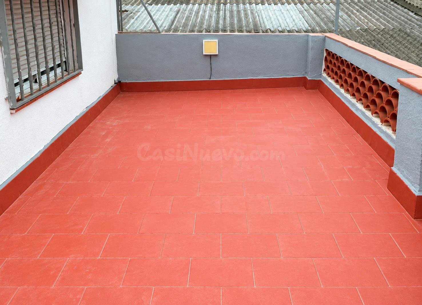 Agencia Inmobiliaria en Barcelona. Casa en venta en Barcelon - foto 2