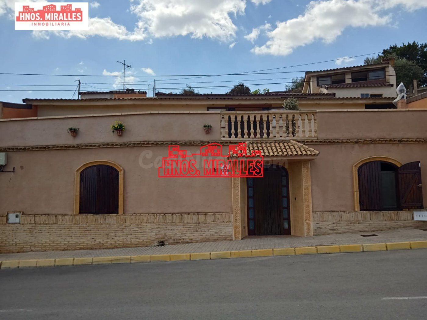 ¡¡ CASA CUEVA RÚSTICA, IDEAL PARA REFORMARLO TODO A TU GUSTO.!!