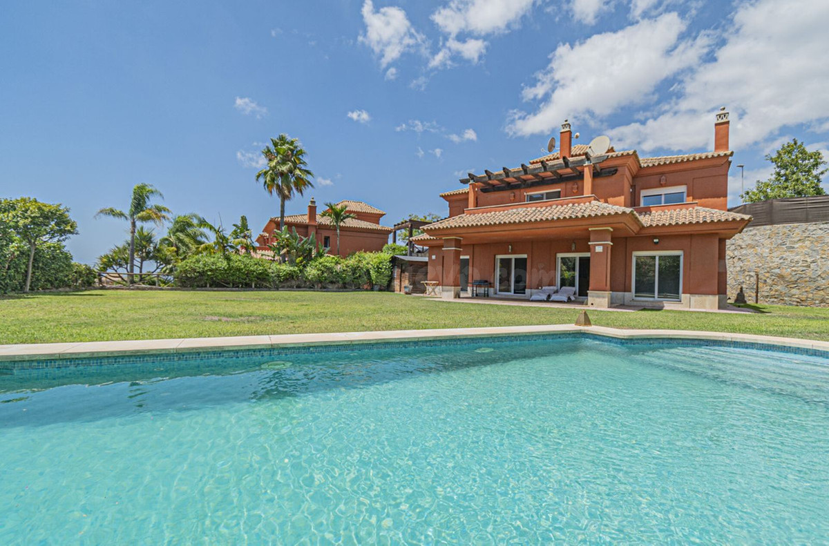 Chalet 5 habitaciones 283m² en venta - Marbella