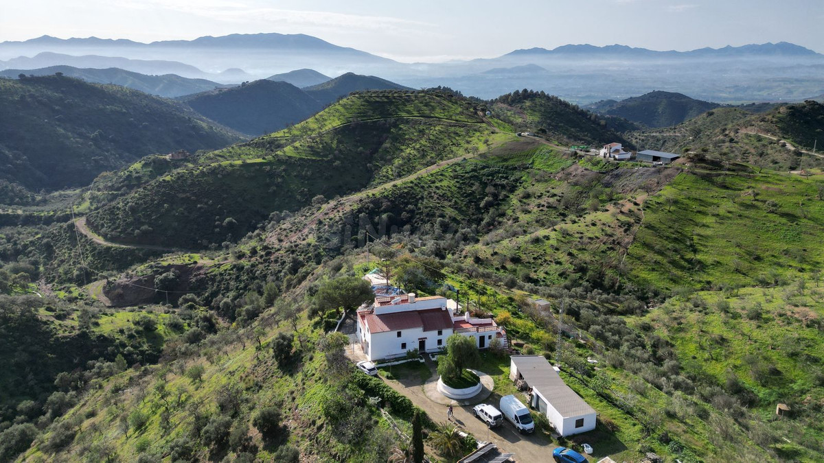 Finca rústica 6 habitaciones 371m² en venta - South of spain