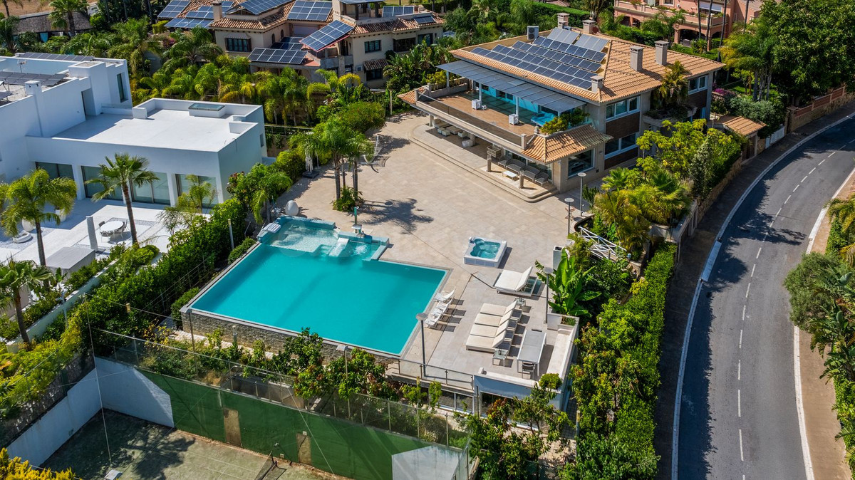 Chalet 8 habitaciones 1202m² en venta - Marbella
