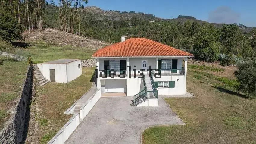 Chalet 3 habitaciones 231m² en venta - Calvos e Frades
