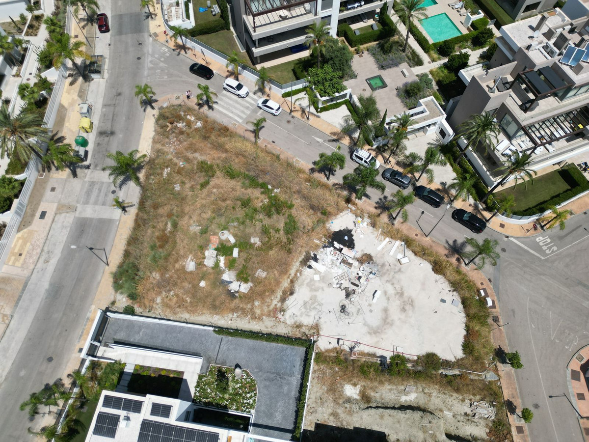 Parcela 1118m² en venta - Costa Del Sol