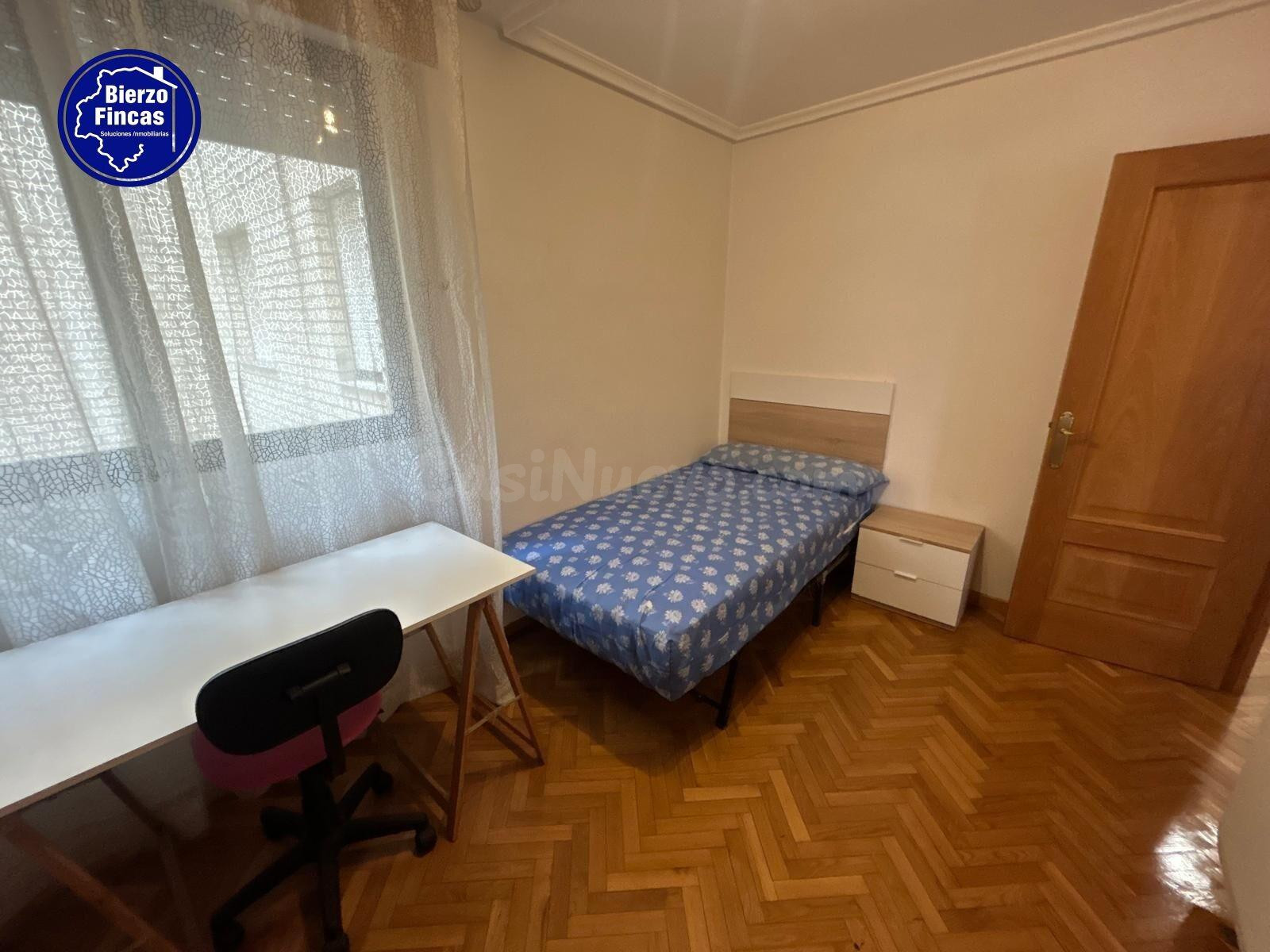 SE ALQUILAN habitaciones EN LA ZONA ALTA DE PONFERRADA - foto 5