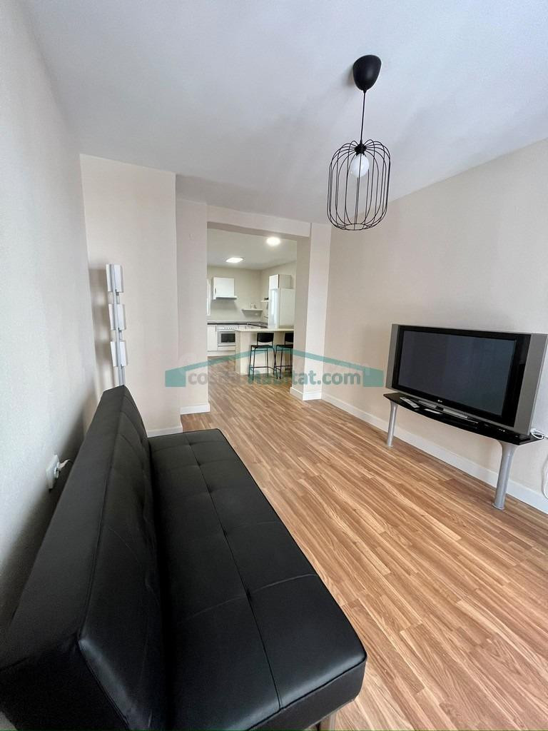 PISO DE 95 M2 CON 3 habitaciones, 2 BAÑOS Y BALCÓN EN ALCOY