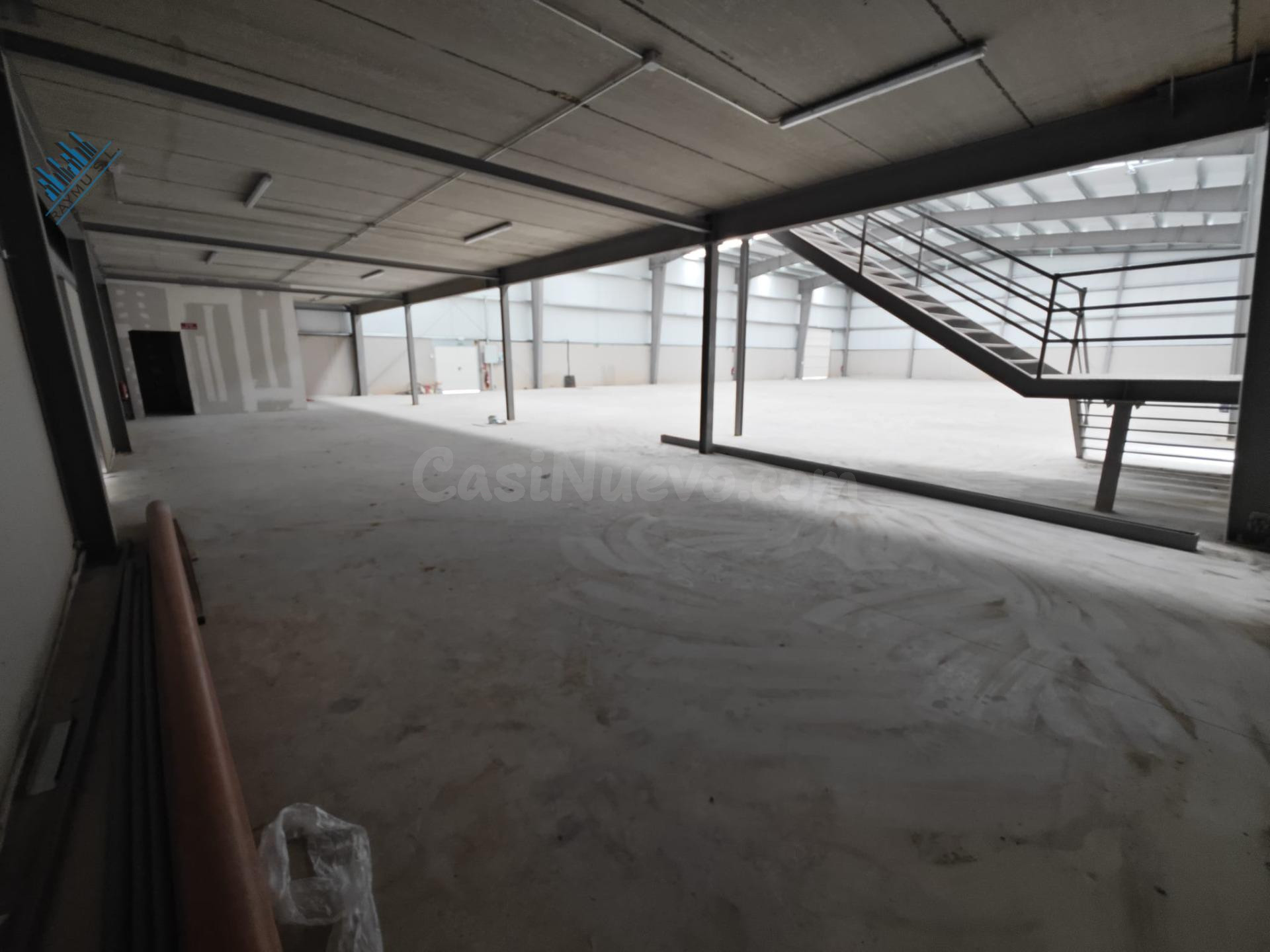 NAVE INDUSTRIAL NUEVA A ESTRENAR EN LOECHES – 1.340 m2 CONST - foto 4