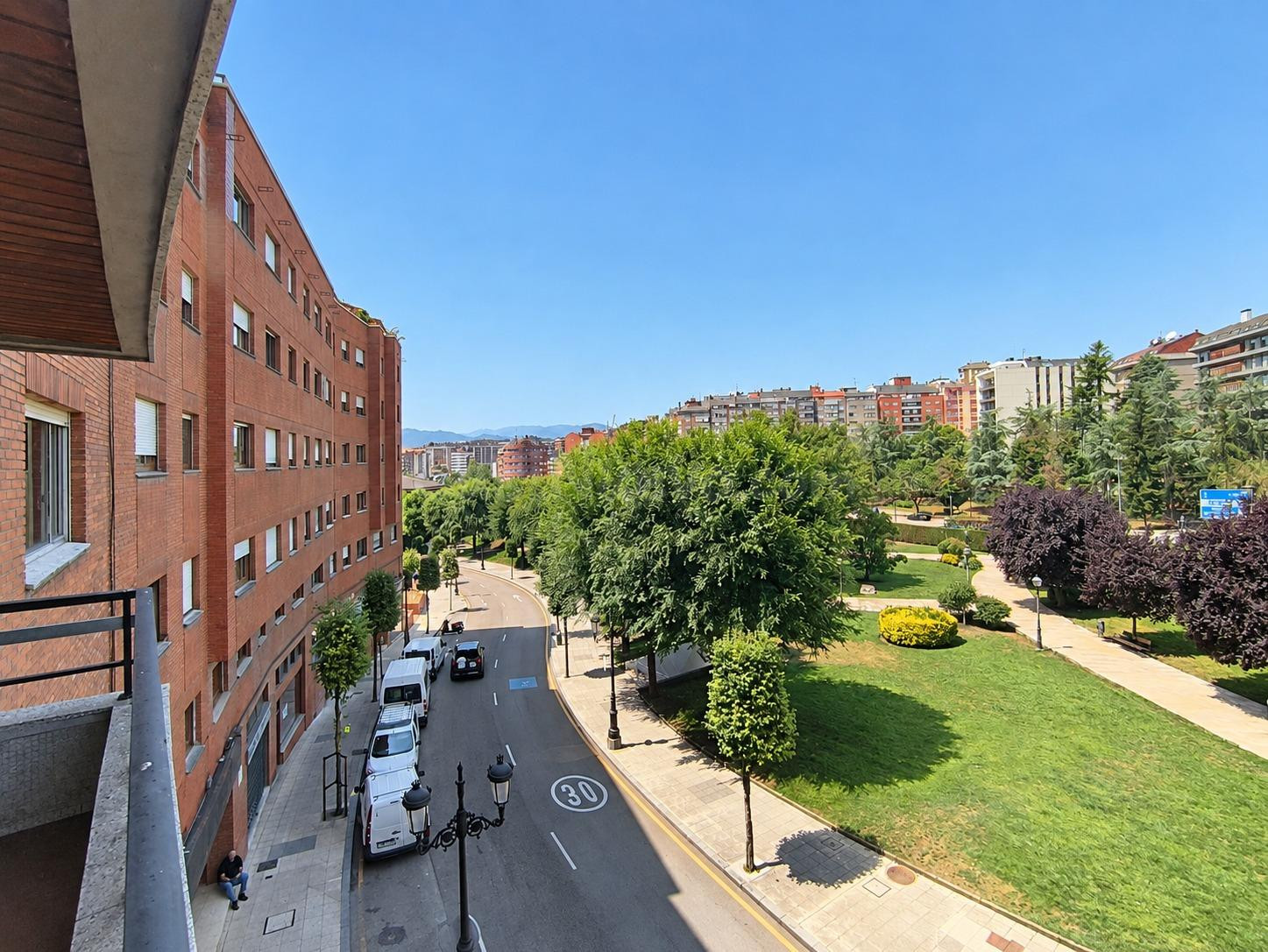 Cuatro habitaciones, dos terrazas y vistas al parque | OVIEDO - PEDRO MASAVEU