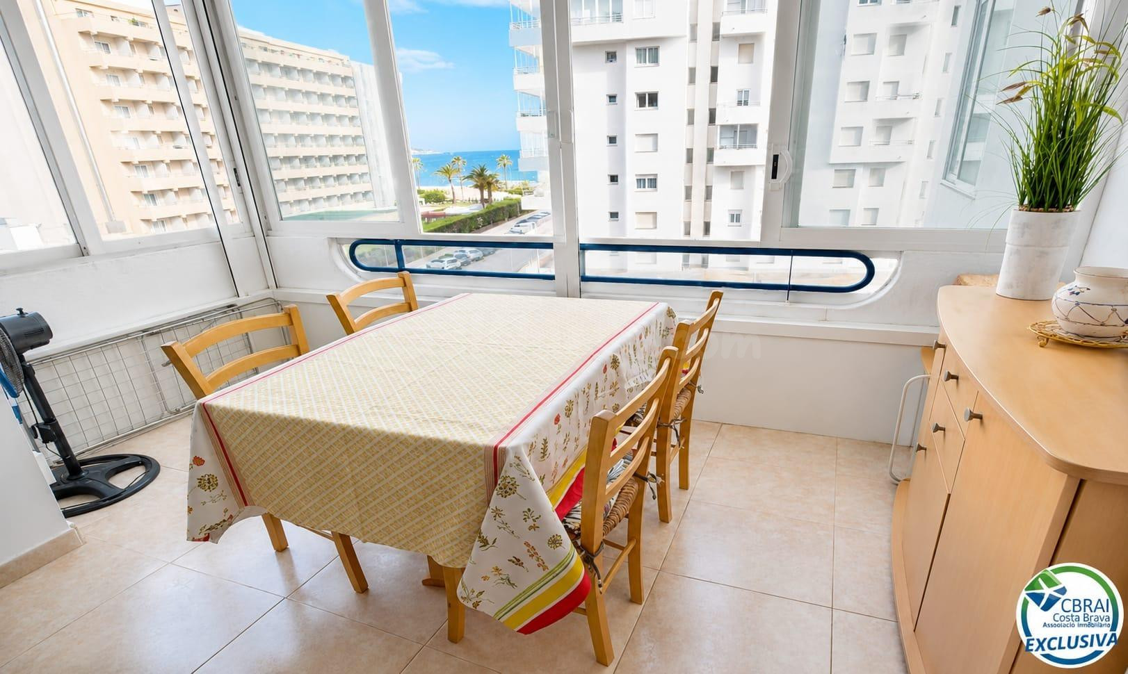 Piso de una habitación a 50 m de la playa