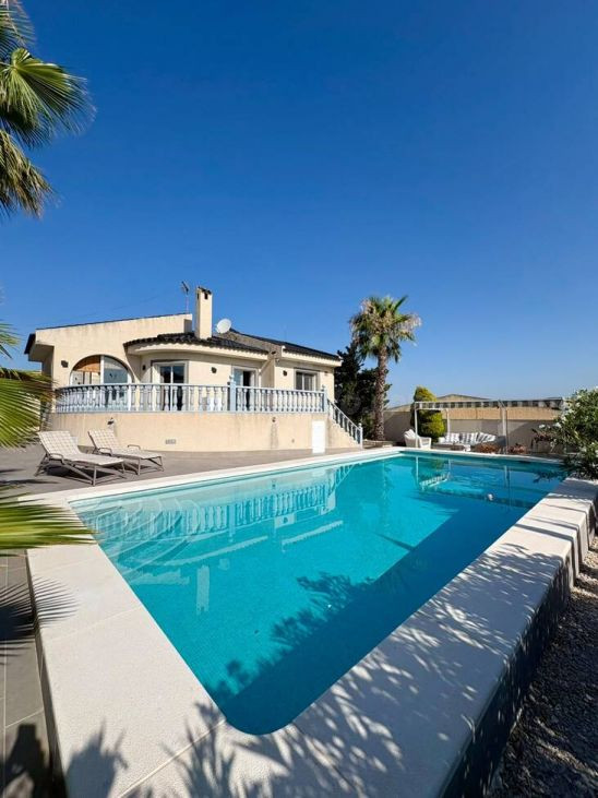 Villa 4 habitaciones 97m² en venta - Pueblo 5