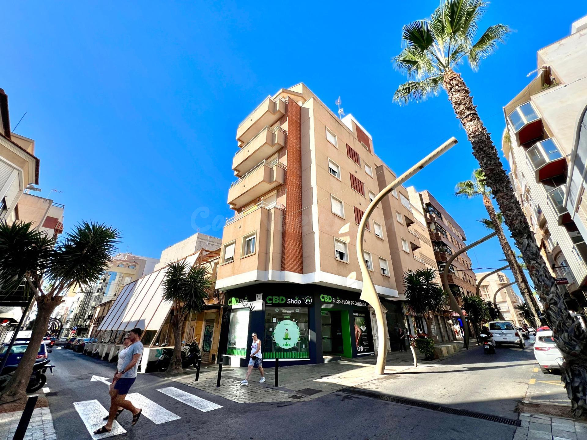Local comercial 45m² en venta - torrevieja