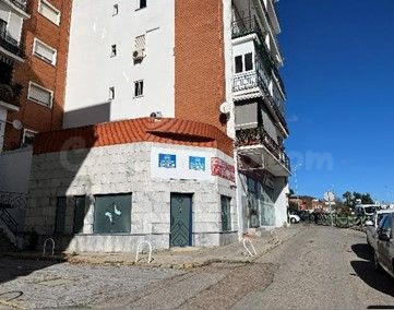 Local comercial 190m² en venta - Extremadura - foto 3