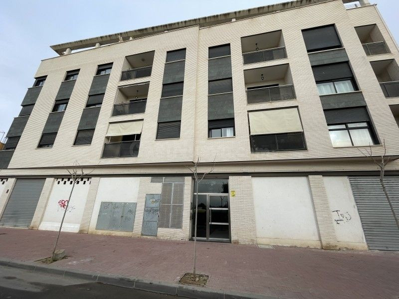 Local comercial 4 habitaciones 91m² en venta - Alcantarilla
