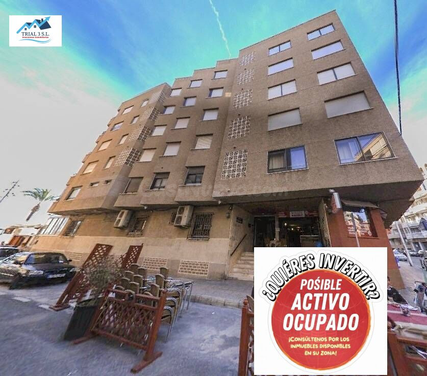 Venta de Local Comercial en Torrevieja - Alicante