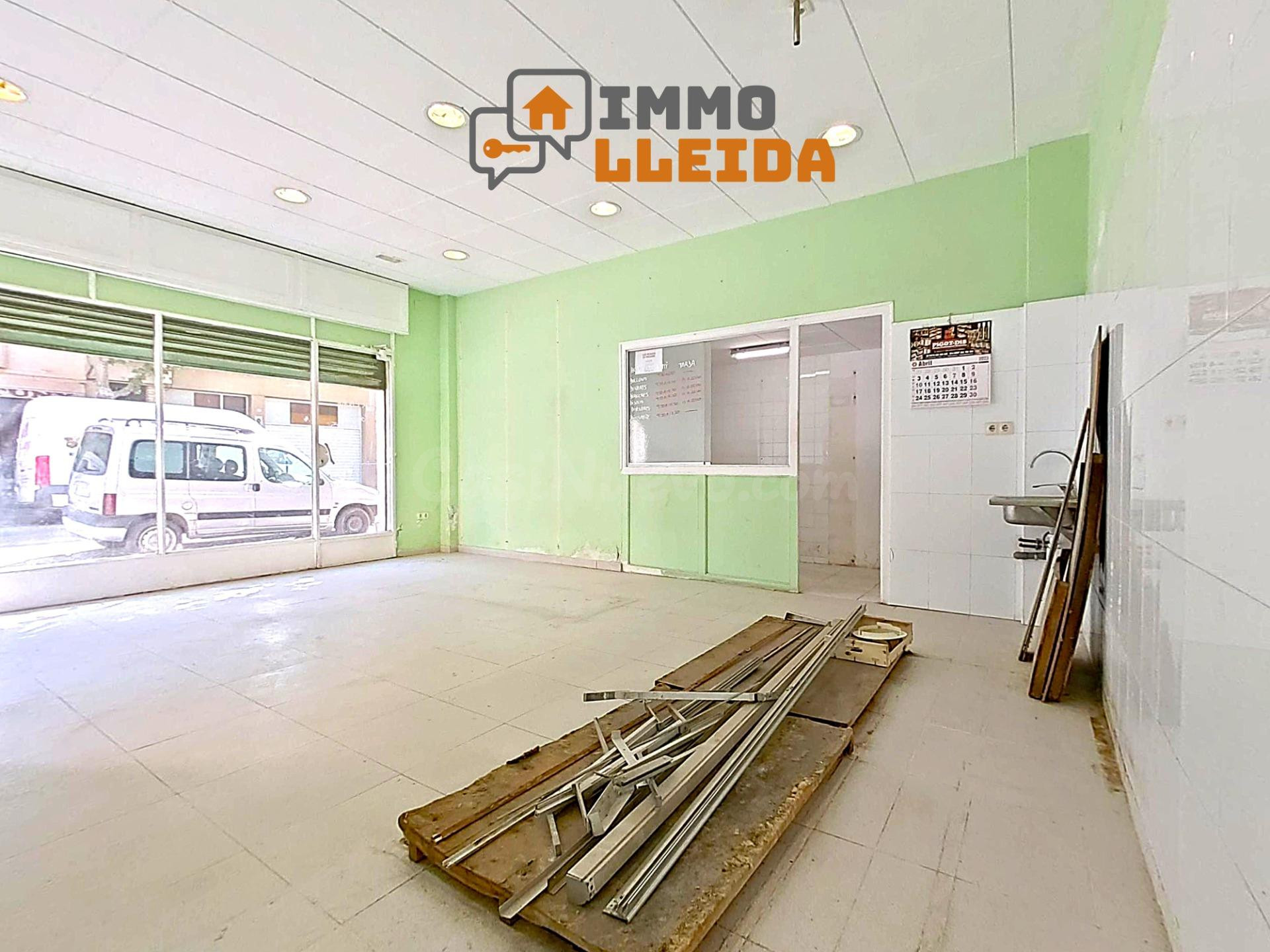OPORTUNIDAD Local céntrico en Balaguer - foto 4