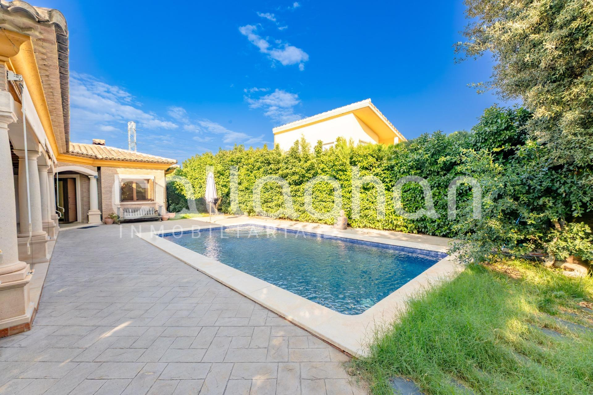 Exclusivo Chalet en Torre en Conill - foto 3