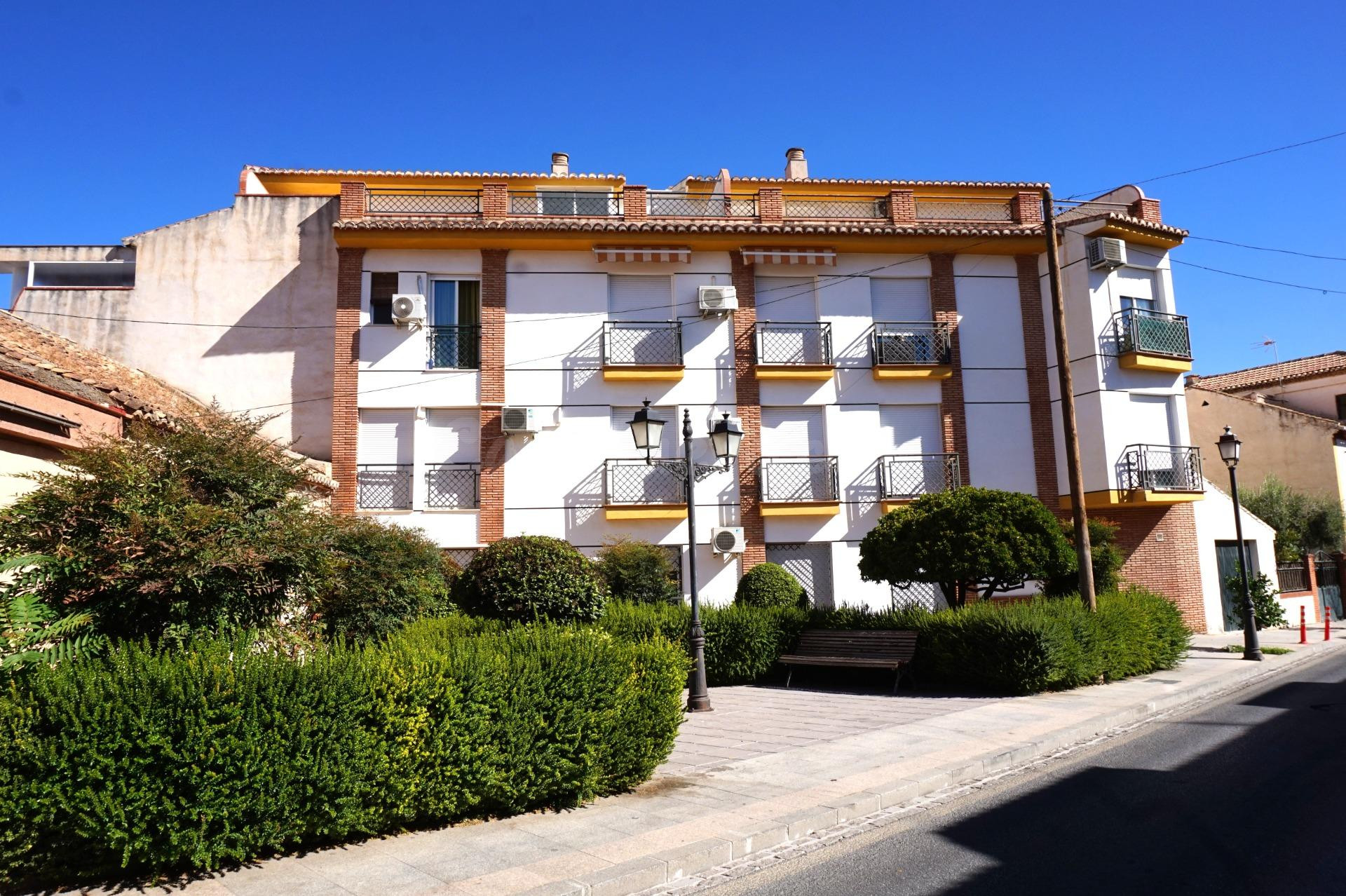 ALQUILER ¡Tu nuevo hogar en el corazón de La Zubia! Granada