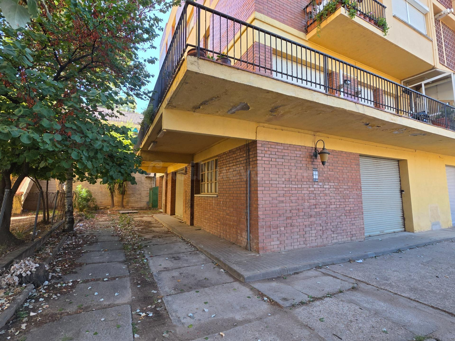 Gran Oportunidad! Amplio Local - Almacén de 122 m2 en el Centro de Bigues i Riells