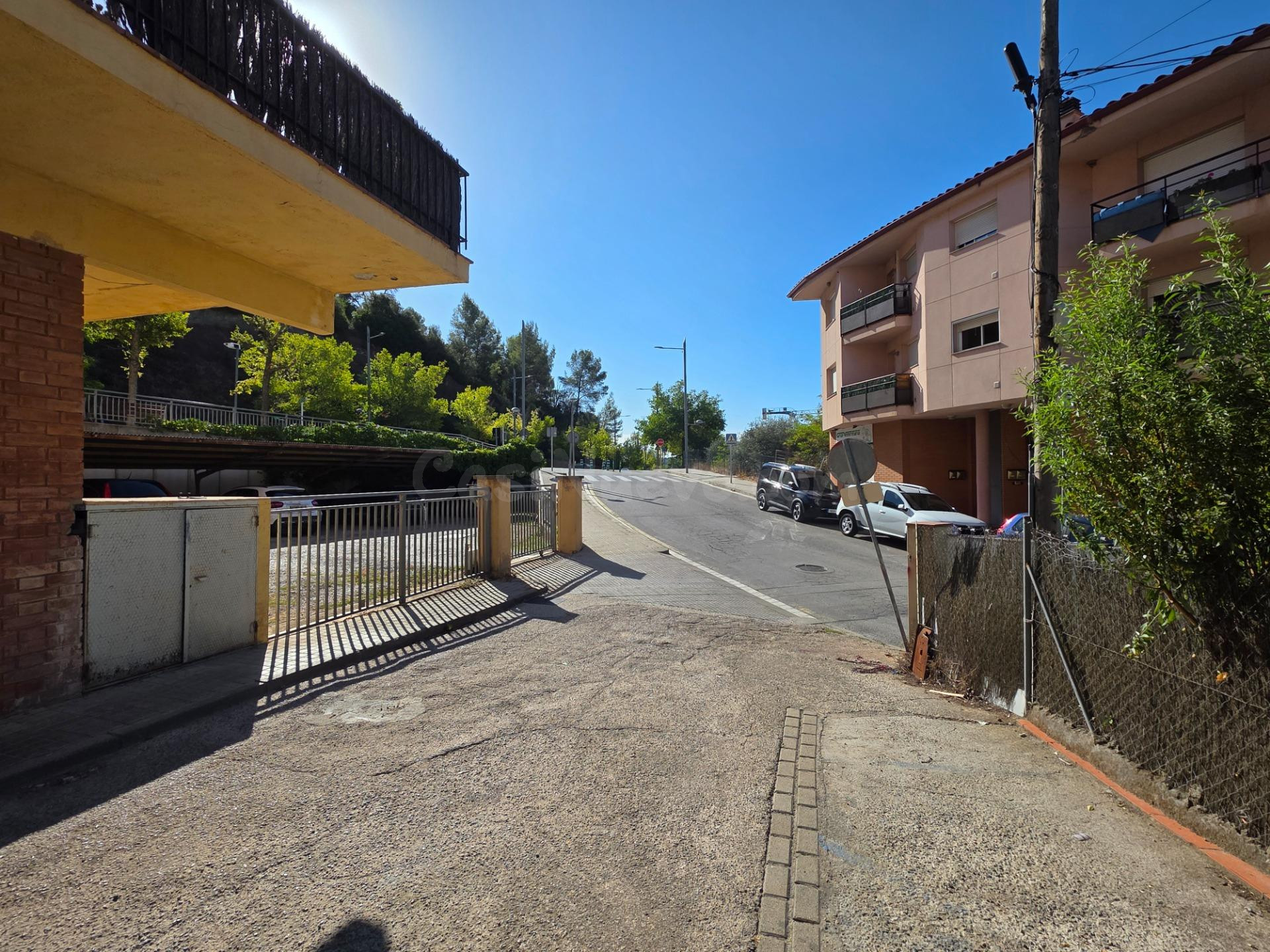 Gran Oportunidad! Amplio Local - Almacén de 122 m2 en el Cen - foto 4