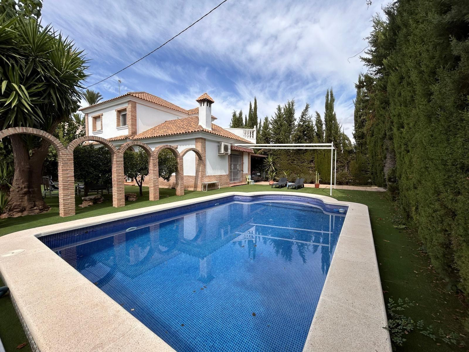 Venta Magnífico chalet en la Avenida de La Ñora