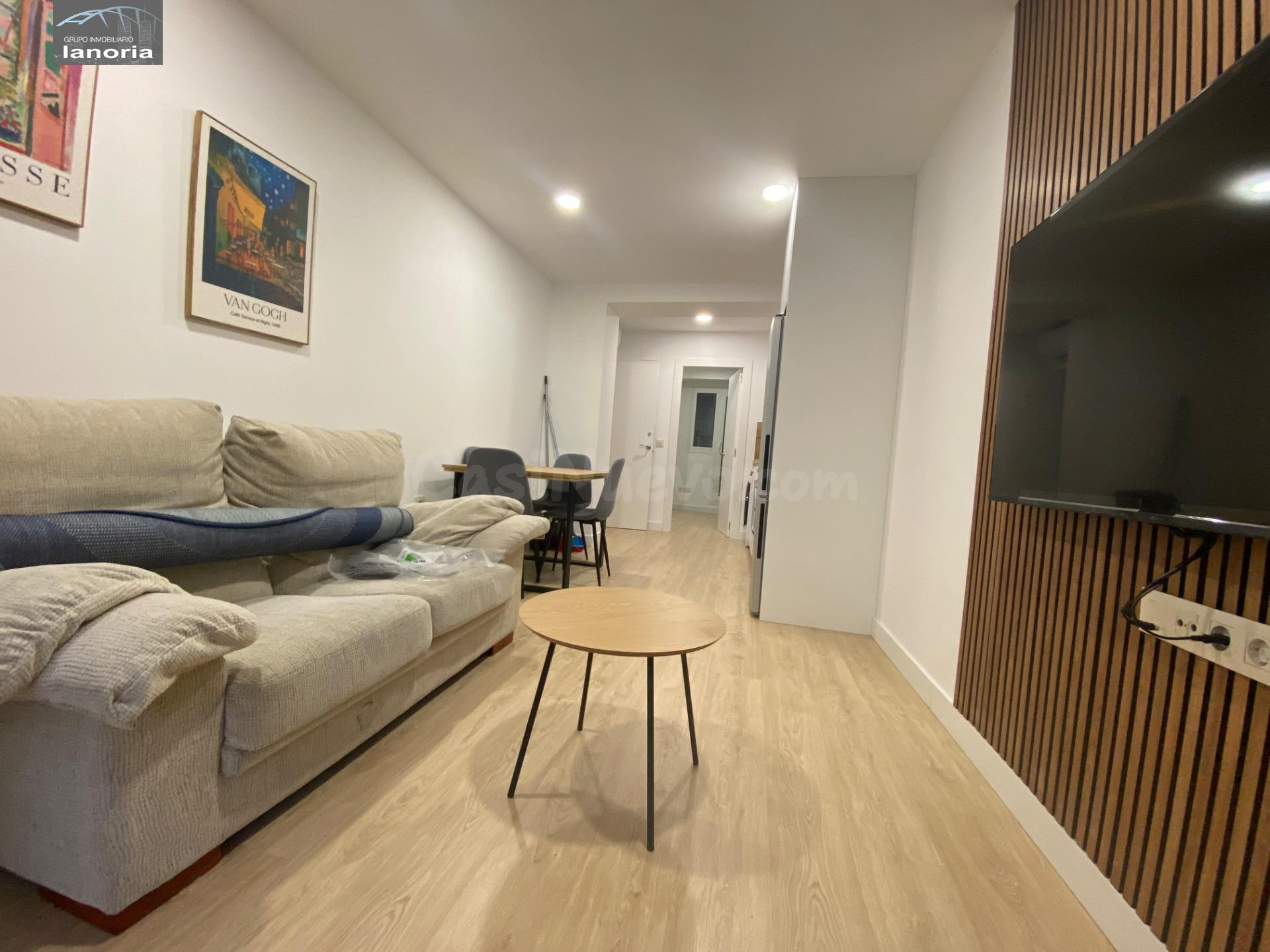 Grupo la Noria Alquila Apartamento de 1 dormitorio con Patio en Paseo de la Feria.
