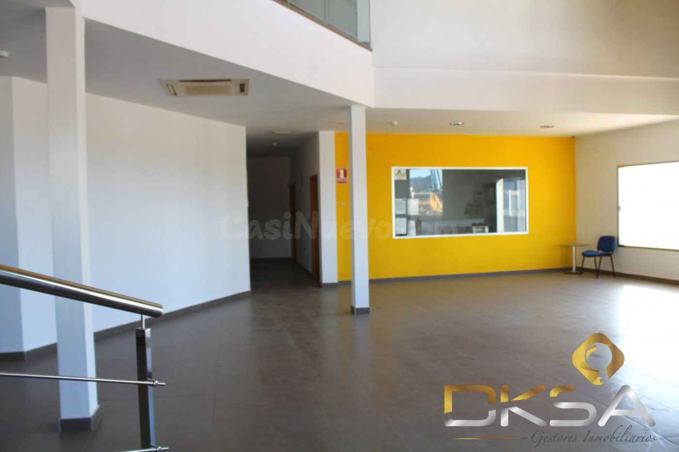 Nave con oficinas muy bien ubicada, ocasión!! - foto 4